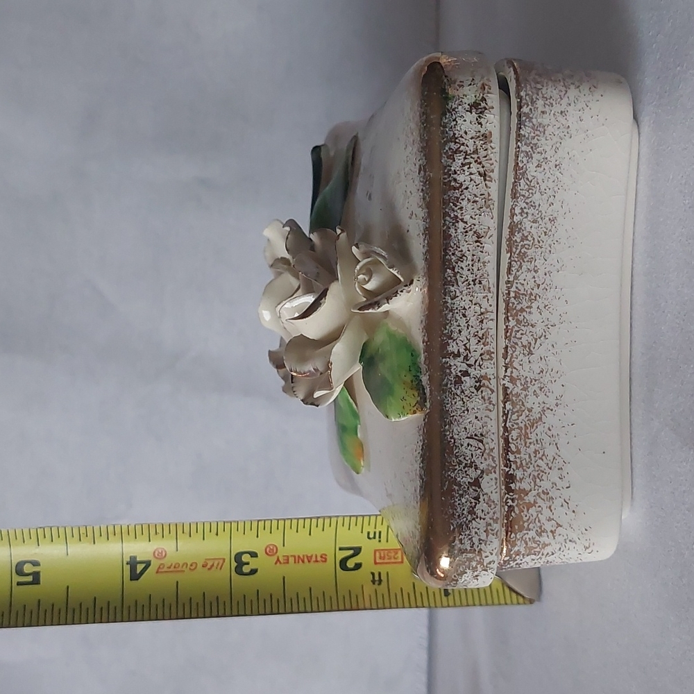 Vintage ceramic trinket box with lid flowers floral - Picture 11 of 15